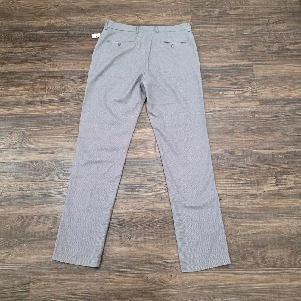 ZNT18 Dress Pants Gray Slim Fit Stretch Flat Front Mens 37 Modern NWOT